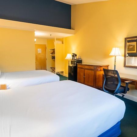 Fireside Inn & Suites Waterville Exterior photo