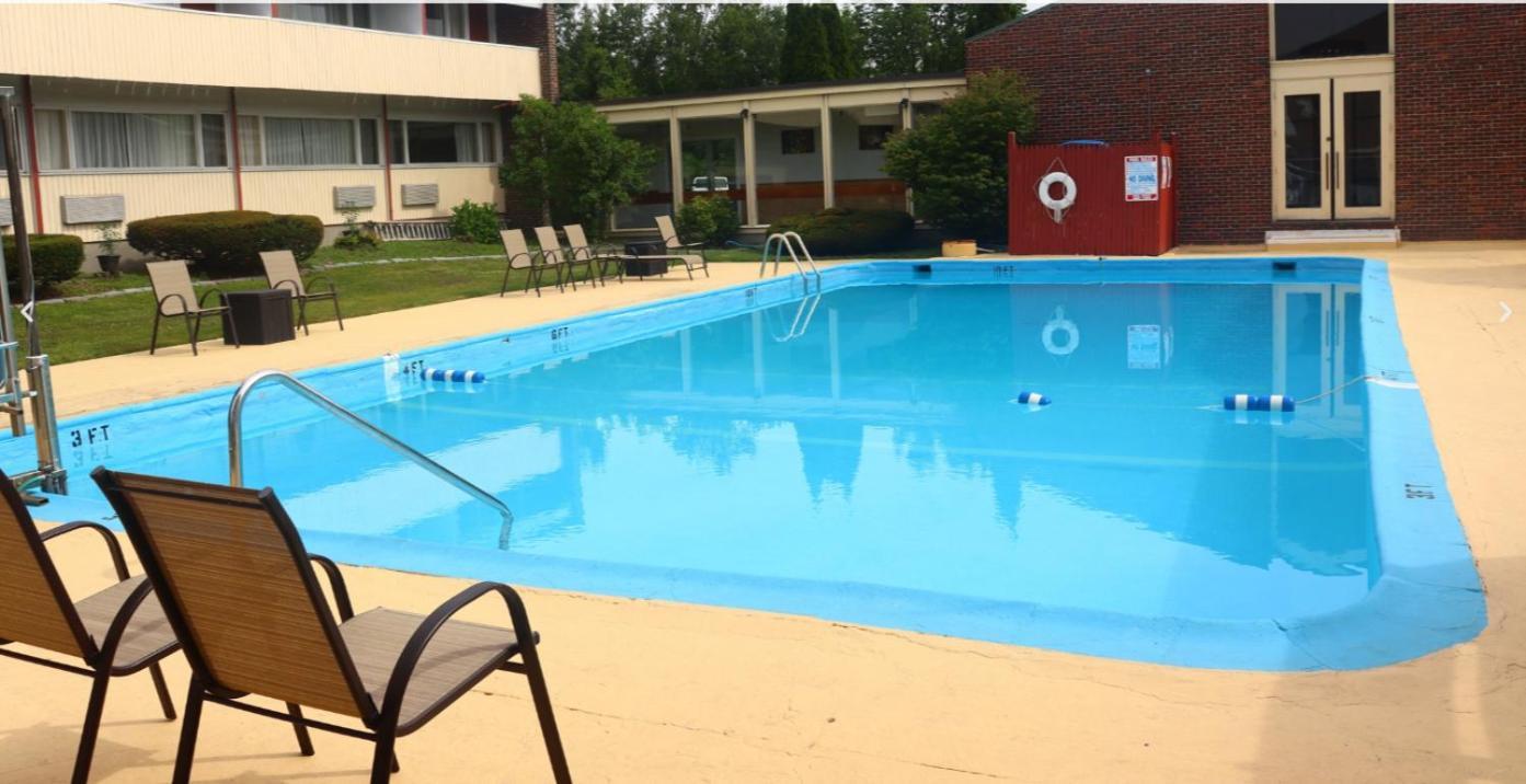 Fireside Inn & Suites Waterville Exterior photo