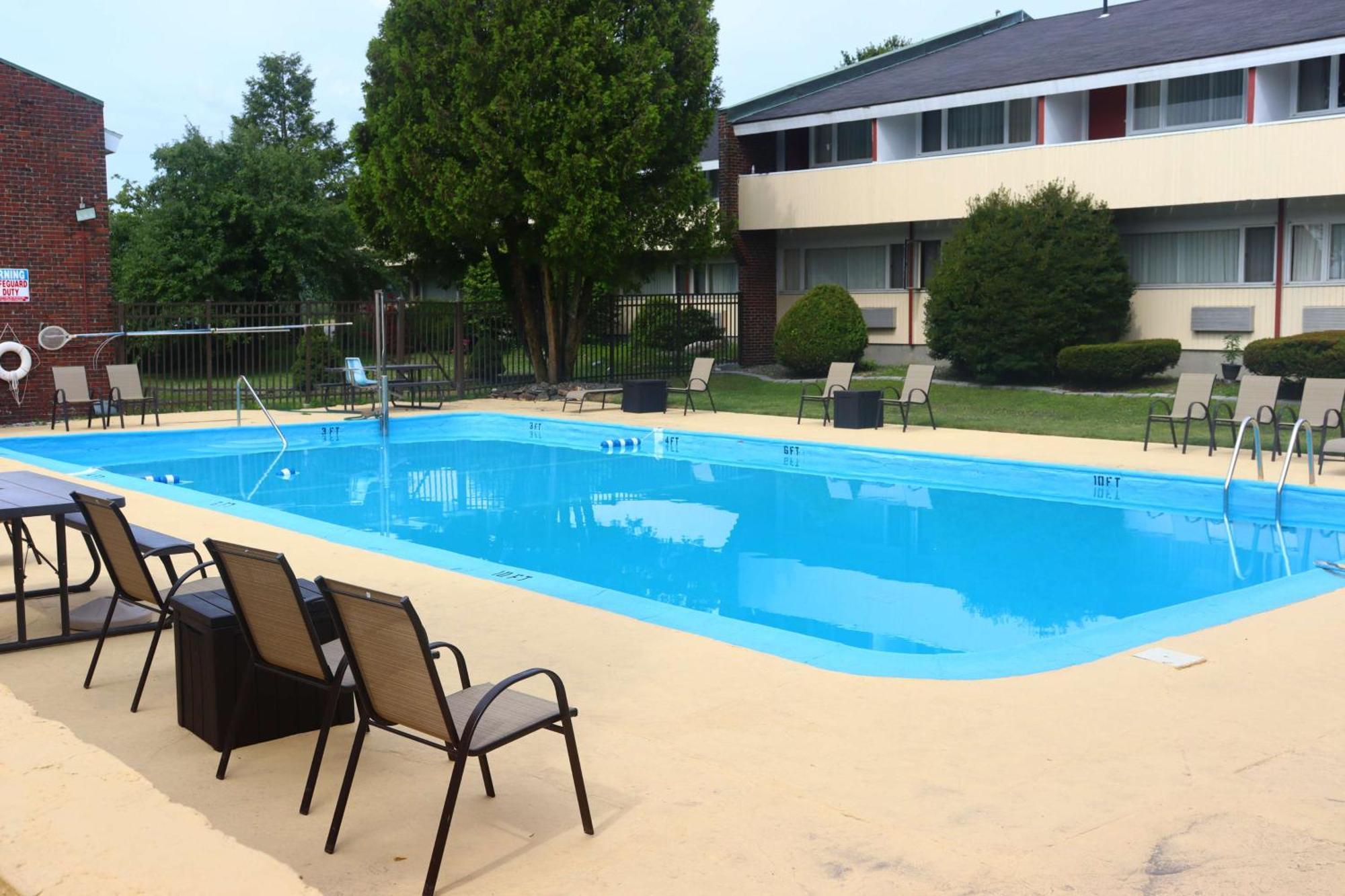 Fireside Inn & Suites Waterville Exterior photo