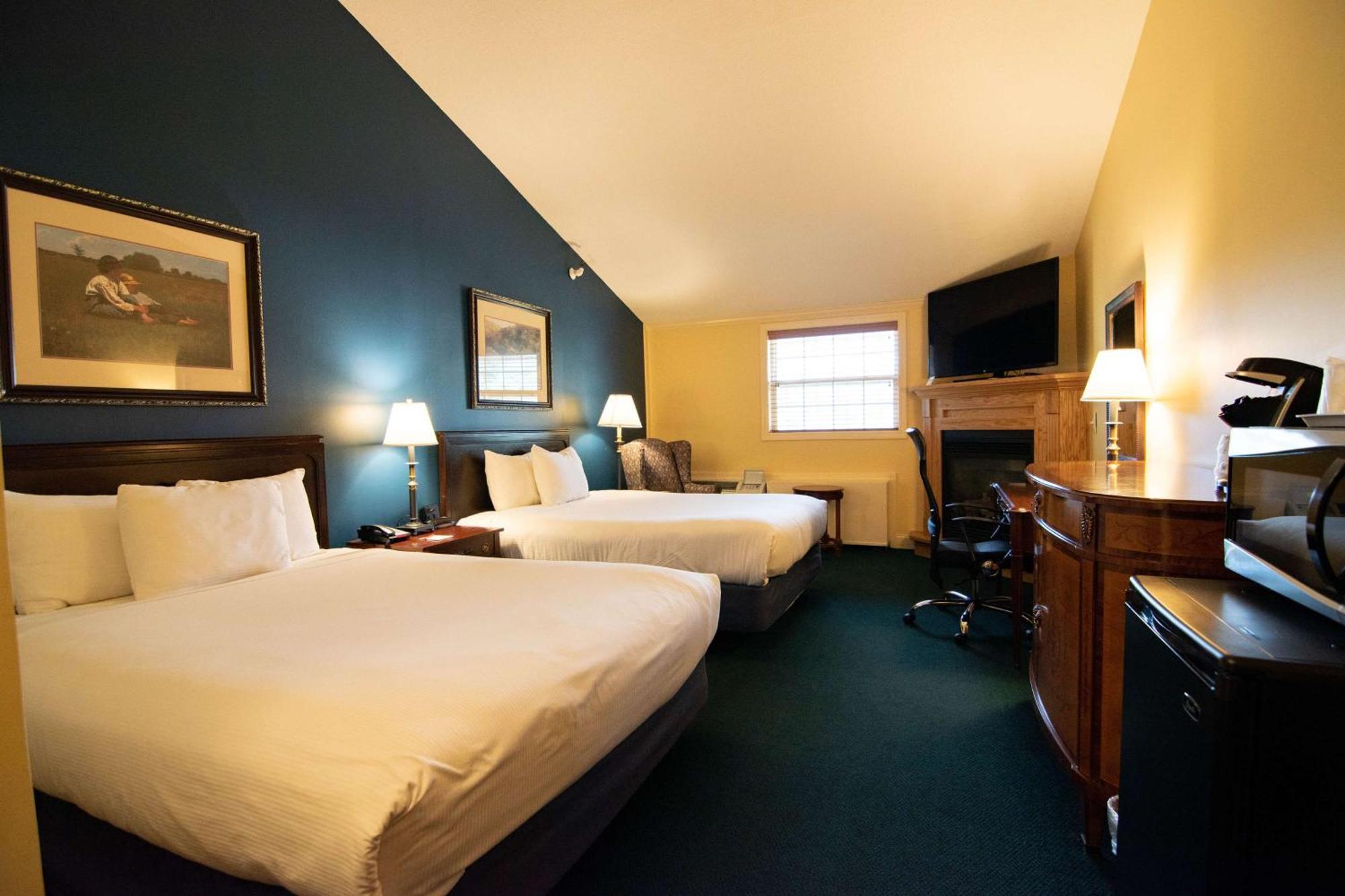 Fireside Inn & Suites Waterville Exterior photo