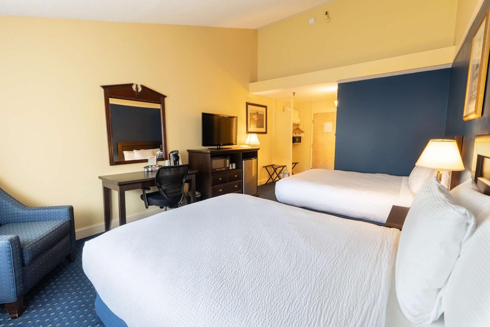 Fireside Inn & Suites Waterville Exterior photo
