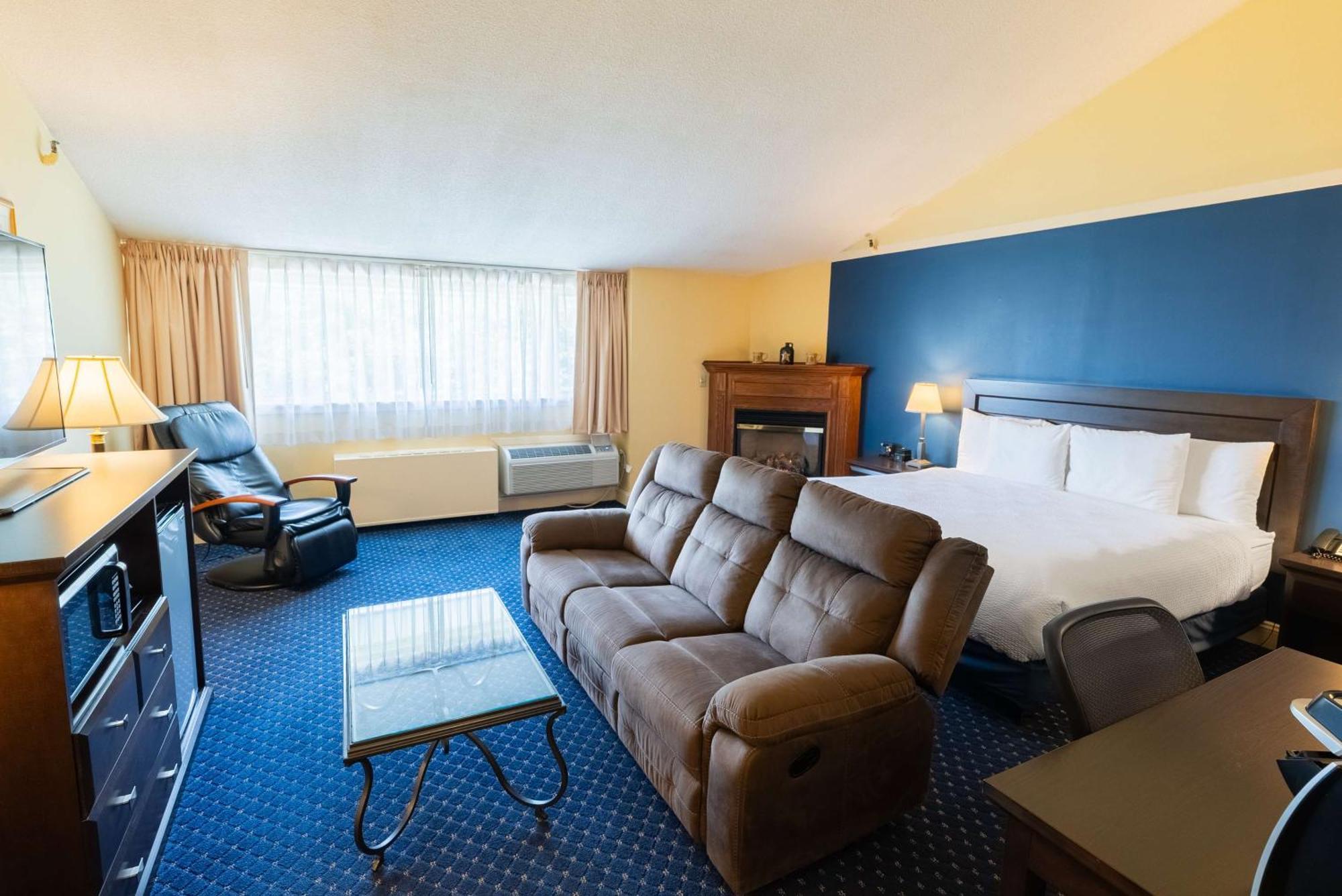 Fireside Inn & Suites Waterville Exterior photo