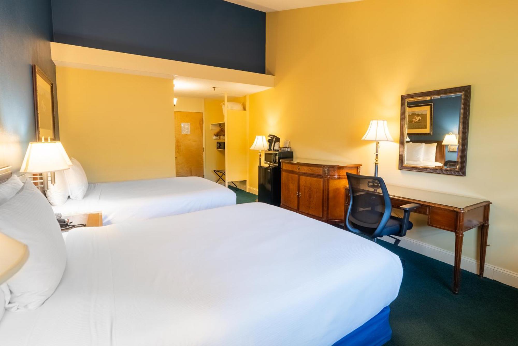 Fireside Inn & Suites Waterville Exterior photo