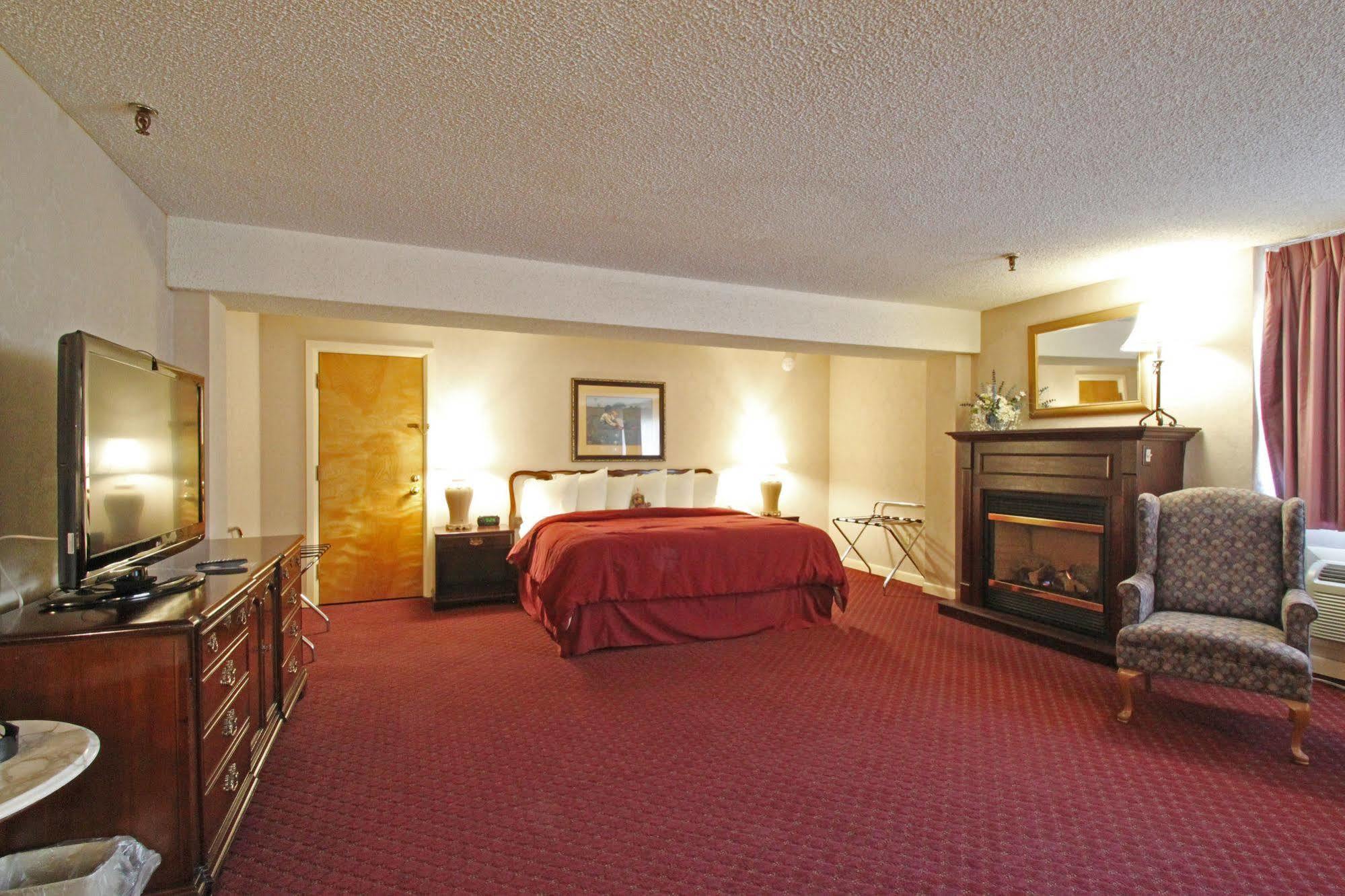 Fireside Inn & Suites Waterville Exterior photo